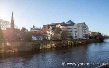 Boat sinks after crash on River Ouse in York - six rescued