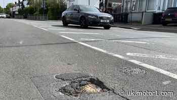 UK's potholes cost drivers £1.48 billion in repairs