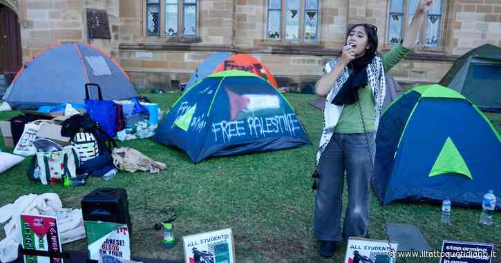Parigi, la polizia sgombera manifestanti pro-Palestina dell’università Sciences Po. A Los Angeles arrestate 93 persone