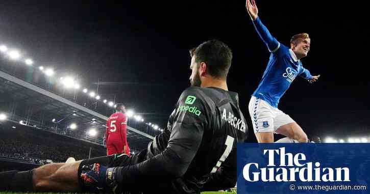 Have Everton dashed Liverpool’s title dreams? – Football Weekly Extra