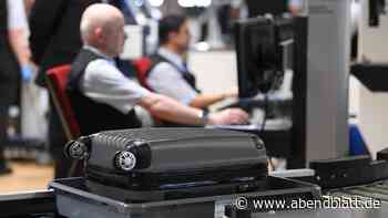 Butterflymesser im Koffer: Bundespolizei stoppt 82-Jährigen