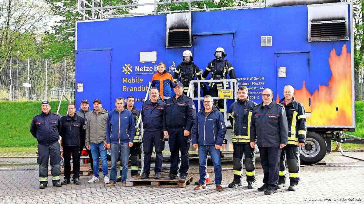 Mobile Übungsanlage in Schömberg: „Heiße Kiste“ bereitet Retter auf den Ernstfall vor