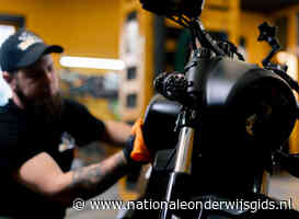 Studenten Tweewielertechniek Deltion College aan de slag met elektrische Harley