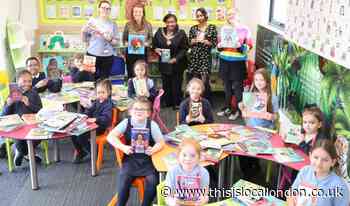 Author Laura Mucha visits Dagenham school for reading scheme
