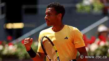 Canada's Auger-Aliassime rallies for 1st-round victory at Madrid Open