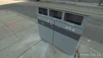 Toronto to install 1,000 modified sidewalk trash bins this year