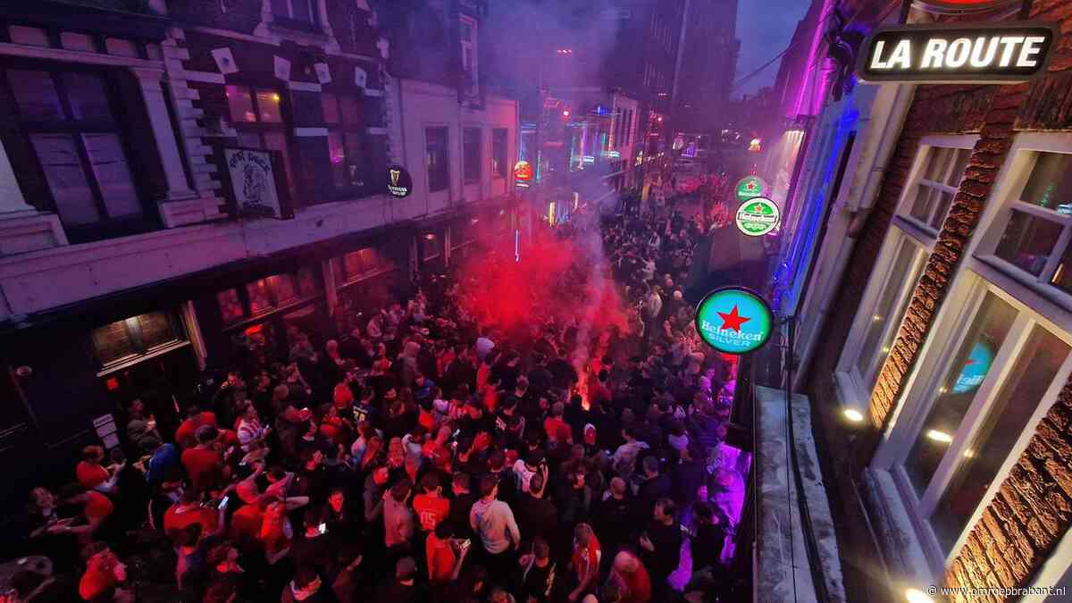 PSV-fans vieren nu al kampioensfeestje op Stratumseind na monsterzege