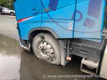Skelmersdale: Lorry driver 'lucky' after power lines crash