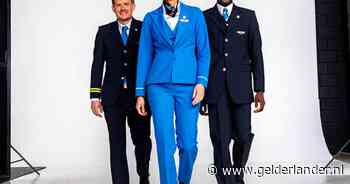 Look van KLM-uniform gaat veranderen: in plaats van hakken nu sneakers