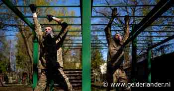 Nieuwe tactiek: Oekraïners melden zich zelf bij het leger en vergroten zo hun overlevingskansen