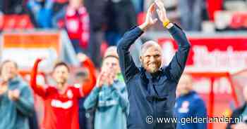 FC Twente breekt contract Joseph Oosting open: hoofdtrainer jaar langer in Grolsch Veste