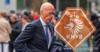 Jorien van den Herik (80) wordt ondanks steun Feyenoord en Ajax niet de nieuwe KNVB-voorzitter: 'Het is te veel werk’