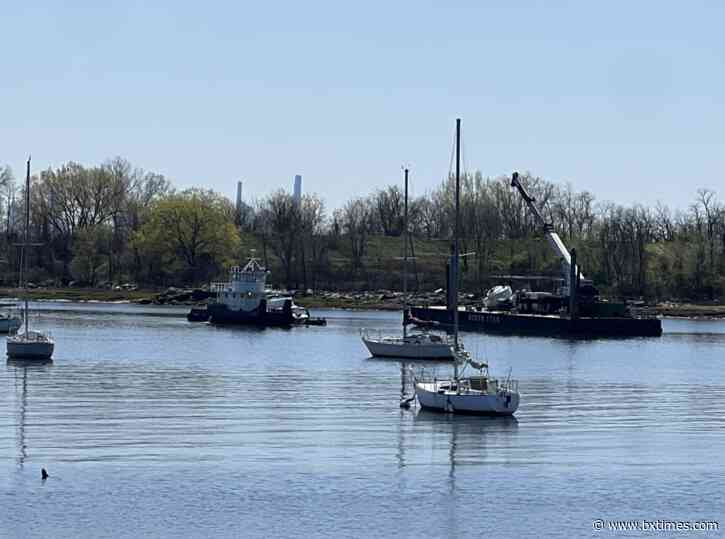 NYC Parks’ new Office of Marine Debris Disposal and Vessel Surrendering begins clean-up of derelict boat fleet within City Island waterways