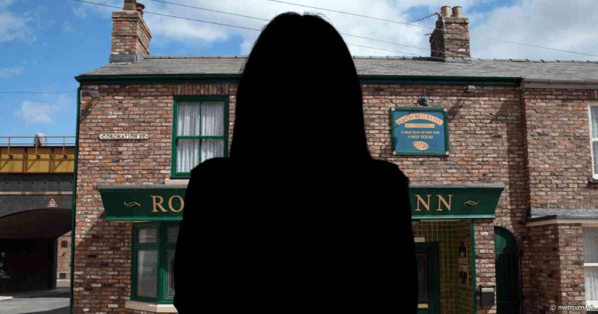 Prison fears for Coronation Street legend as she’s dragged into teen murder
