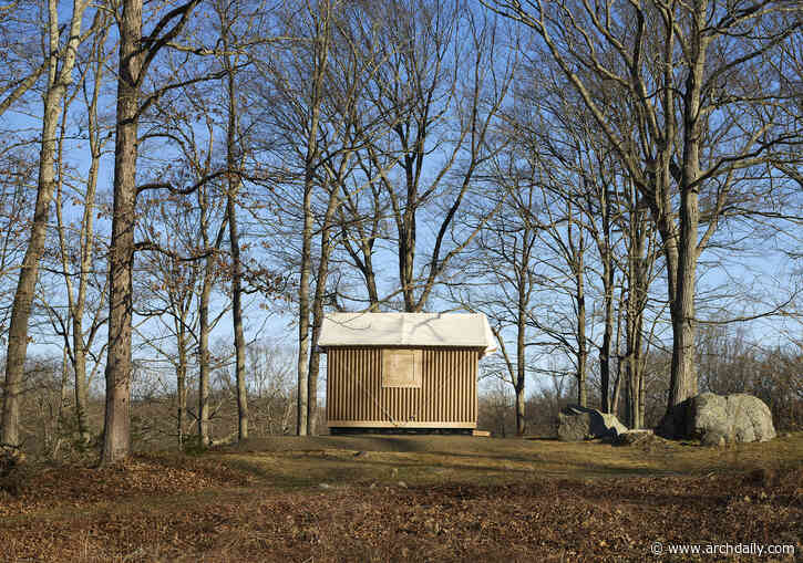 Shigeru Ban Architects Unveils "Paper Log House" on Display at Philip Johnson's Glass House