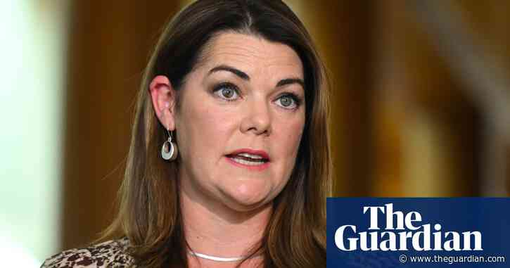 Sarah Hanson-Young softens demand for inquiry into Murdoch media