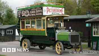 Vintage hybrid bus back in service for passengers