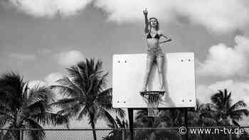 Olaf Heine wagt mehr "Aloha": Hawaii: Sonne, Surfen, Sehnsucht in Schwarz-Weiß