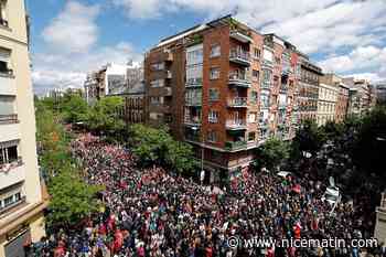 En Espagne, mobilisation socialiste pour demander à Sanchez de ne pas démissionner
