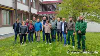Stadt Puchheim informierte sich über die ökologische Bepflanzung von Grüninseln
