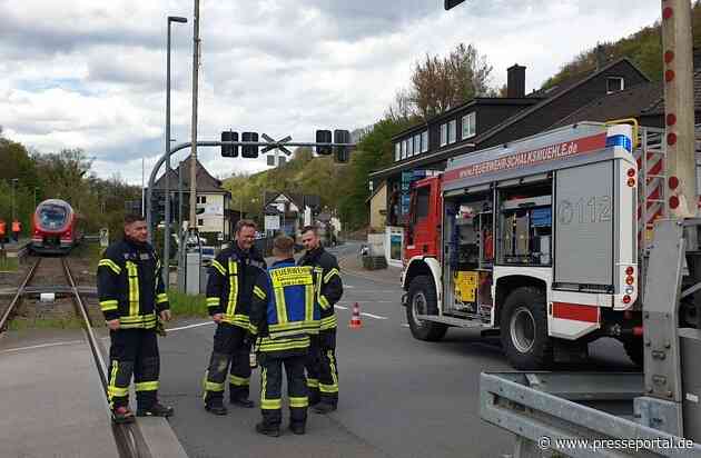 FW Schalksmühle: Zwischenfall auf Bahnstrecke / Feuerwehr betreut Fahrgäste