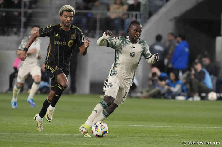 Denis Bouanga's stoppage-time goal helps LAFC beat Timbers 3-2