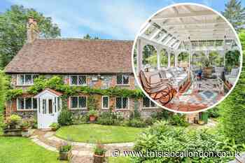 'Cottagecore' house in Bromley on Zoopla for £1.3 million