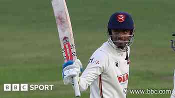 Khushi leads strong Essex reply to Durham