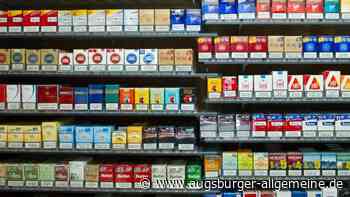 Mitten in der Nacht: Supermarktdiebe räumen Zigarettenregale leer