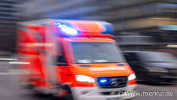 Motorradfahrer (31) stürzt in Straßengraben - Rettungsdienst im Einsatz