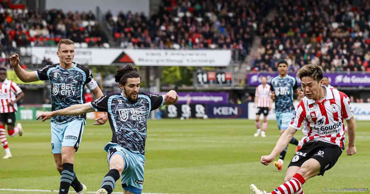 LIVE eredivisie | Aanvalsspel Sparta voorspelbaar tegen FC Volendam, onbesuisde tackle Cox
