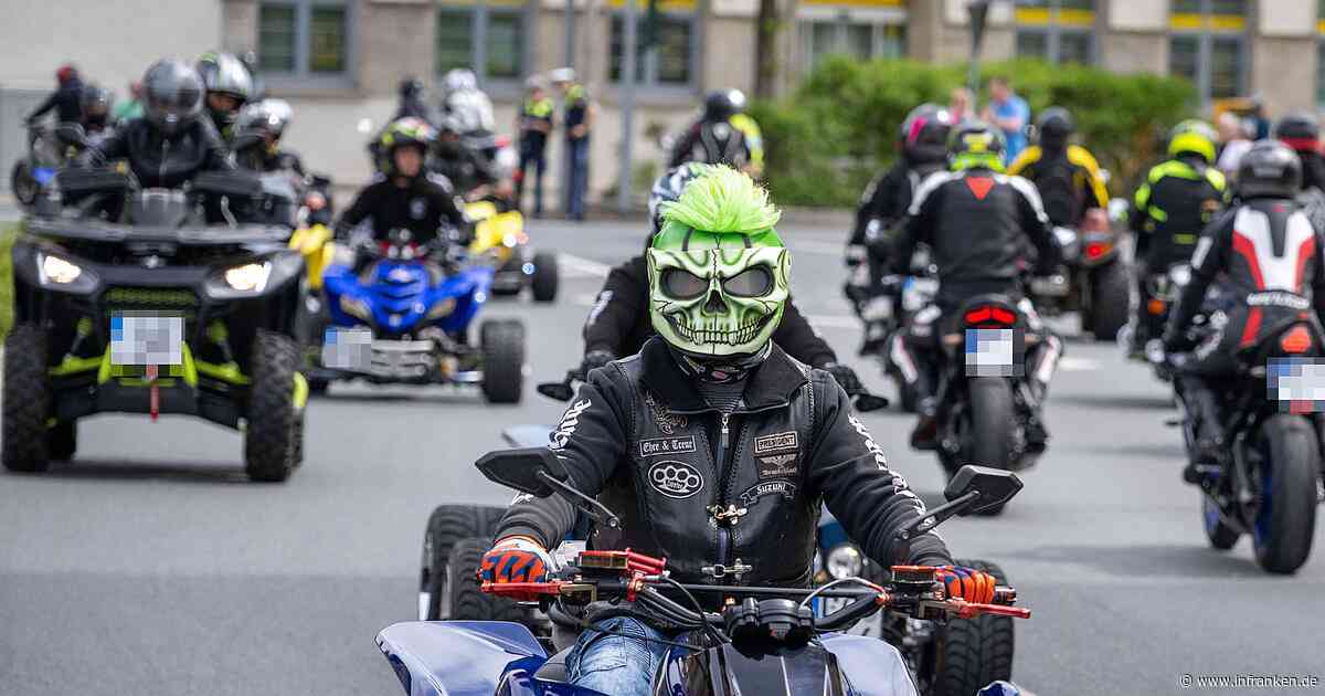 Tausende bei Kulmbacher Motorradsternfahrt - auch Spitzenpolitiker in Biker-Kluft
