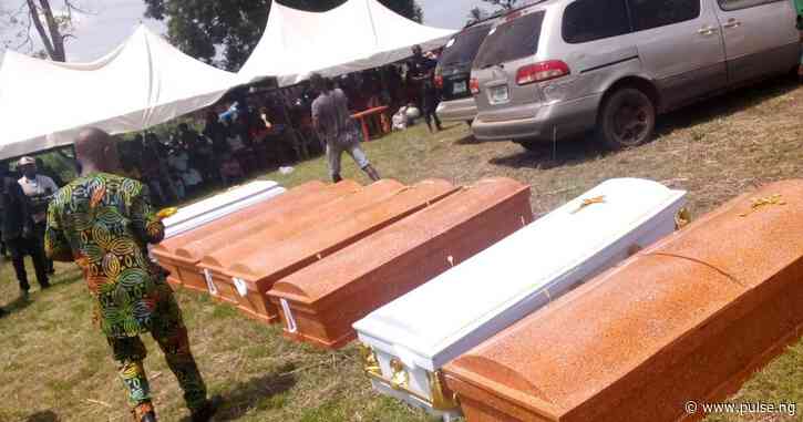 Enugu community conducts mass burial for 8 victims of communal clashes