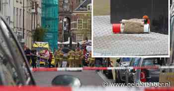Straat in Zutphen afgesloten na vondst illegaal vuurwerk, gasfles en knuffeltje