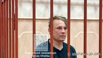 Two Russian journalists jailed on 'extremism' charges for alleged work for Navalny group