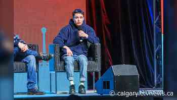 Elliot Page criticizes Alberta government for trans policies at Calgary Comic Expo event