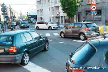 LIVE. Autoverkeer aan Gentbruggebrug moet vanaf nu anders rijden: nieuw circulatieplan gestart in Gent