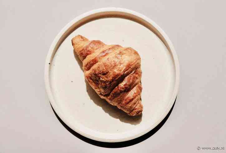 Van koud naar knapperig: hoe kun je het beste een croissant opwarmen?