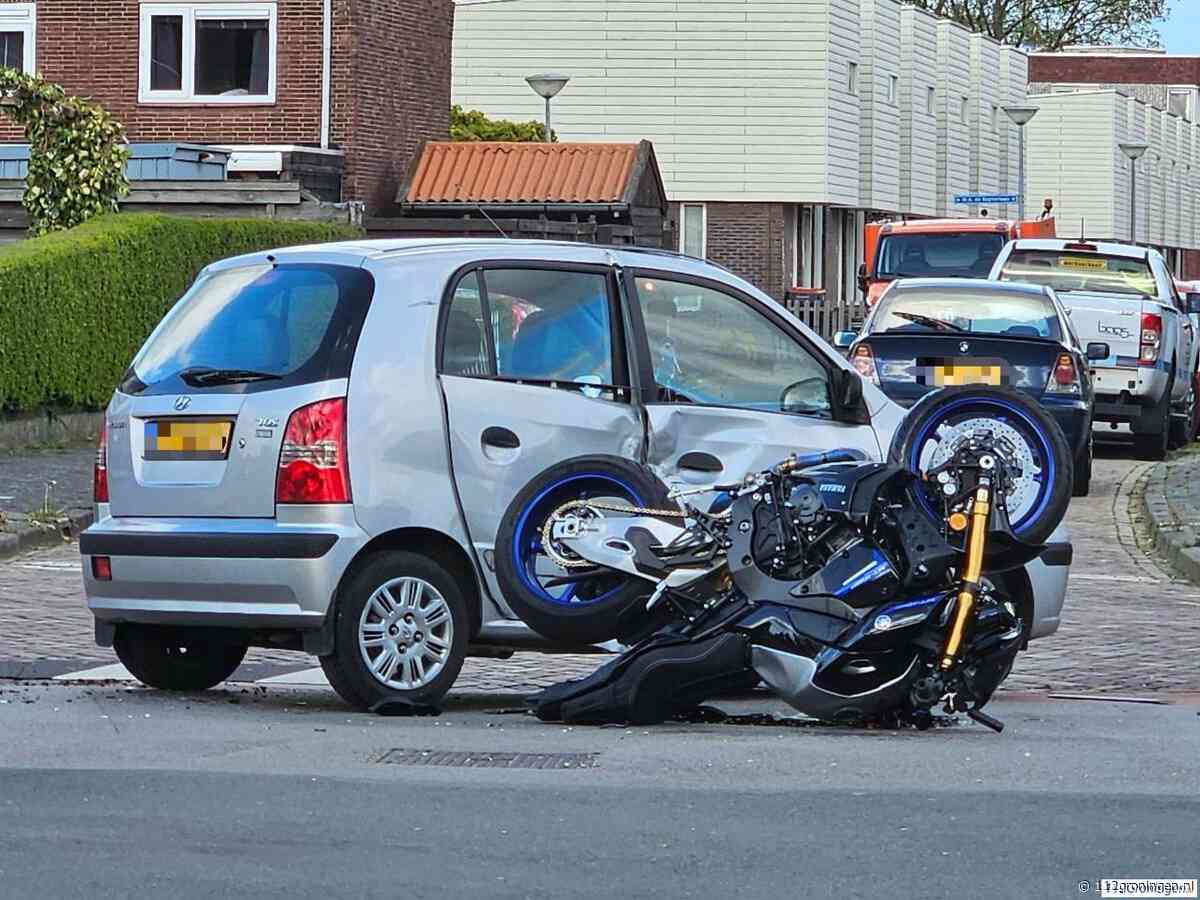 Ongeval tussen motor en auto in Winschoten (+video van het moment van de aanrijding!)