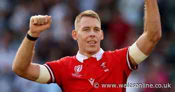 Warren Gatland holds talks with Liam Williams and makes promise
