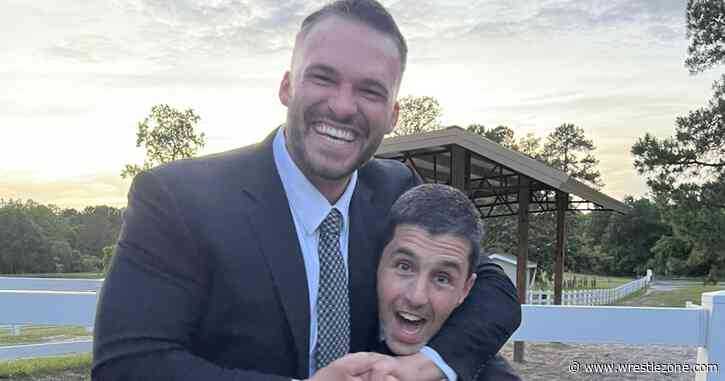Zack Clayton Found A Wrestling Fan, ‘Drake & Josh’ Star Josh Peck At A Wedding