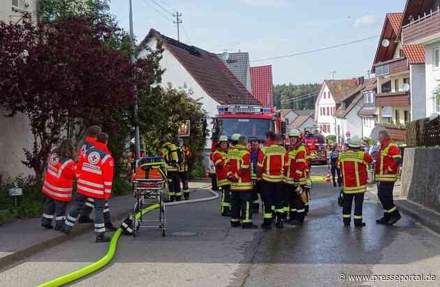 KFV-CW: Dachstuhlbrand in Althengstett-Ottenbronn Photovoltaikanlage ist Herausforderung für Feuerwehr