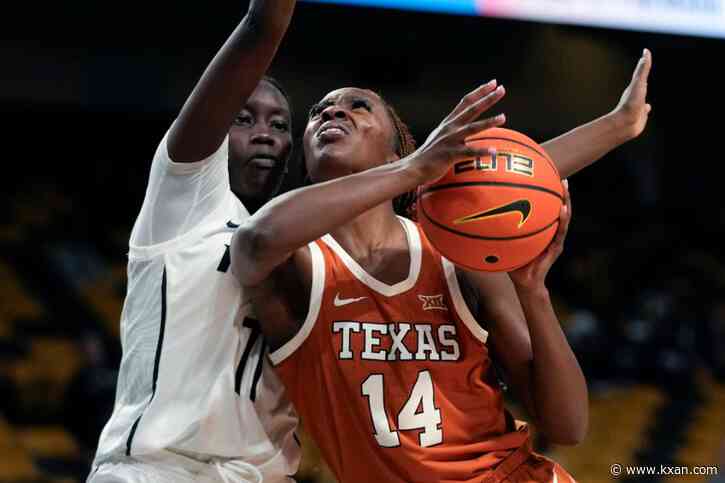A transfer shuffle: Texas women's hoops lose player to Oregon, adds another from Miami