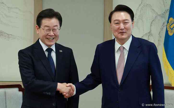 South Korean opposition leader pushes president to accept investigation of wife, top officials