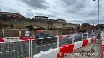 'No movement recorded' in city walls as Queen Street Bridge demolished