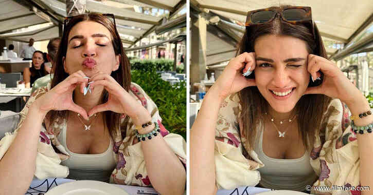 Kriti Sanons mood of the day is winning over the internet. See here: