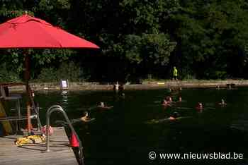 Jobstudenten springen bij als redder in Antwerpse openluchtzwembaden