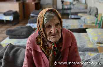A 98-year-old Ukraine woman says she walked 10km under fire to escape Russians
