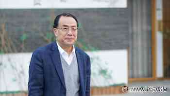 Er publizierte erste Sequenz: Chinesischer Corona-Forscher darf nicht mehr in sein Labor