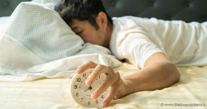 I consigli dell’esperta per non svegliarsi la mattina stanchi, irritati o con l’ansia: “Attenti a non prolungare l’inerzia del sonno”